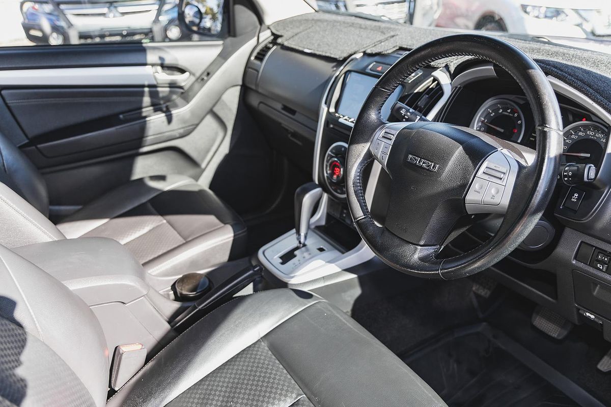 2016 Isuzu MU-X LS-T