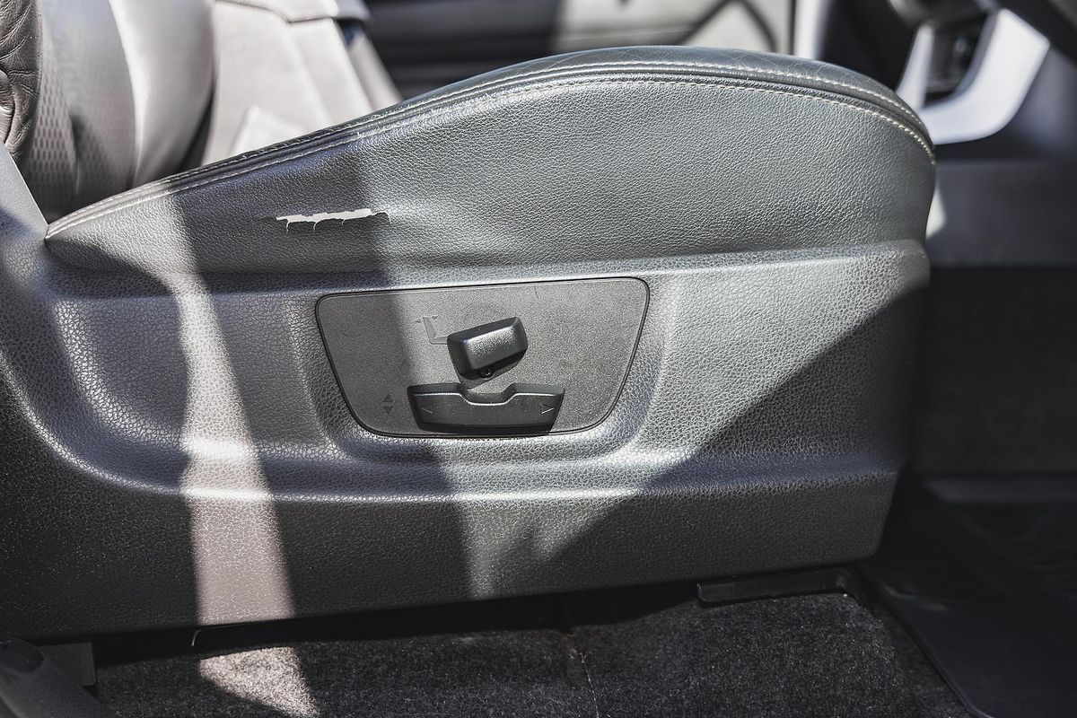 2016 Isuzu MU-X LS-T