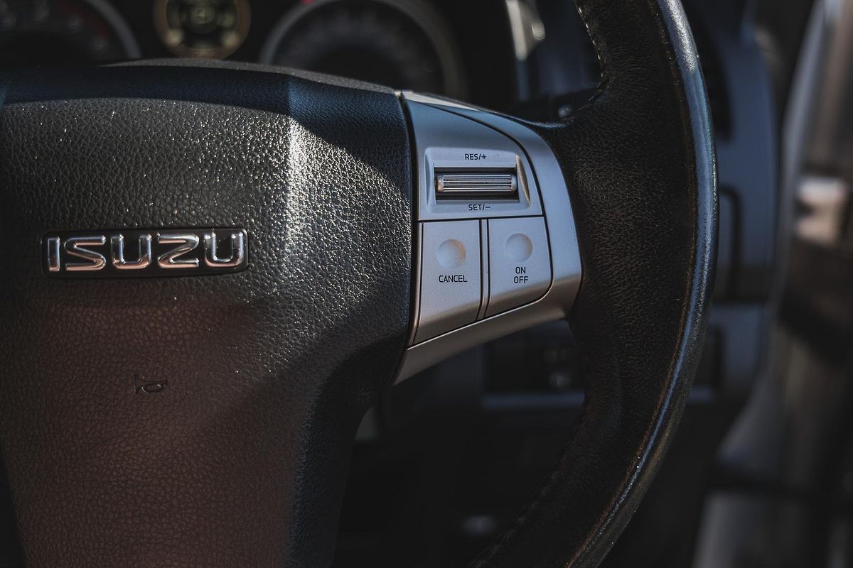 2016 Isuzu MU-X LS-T