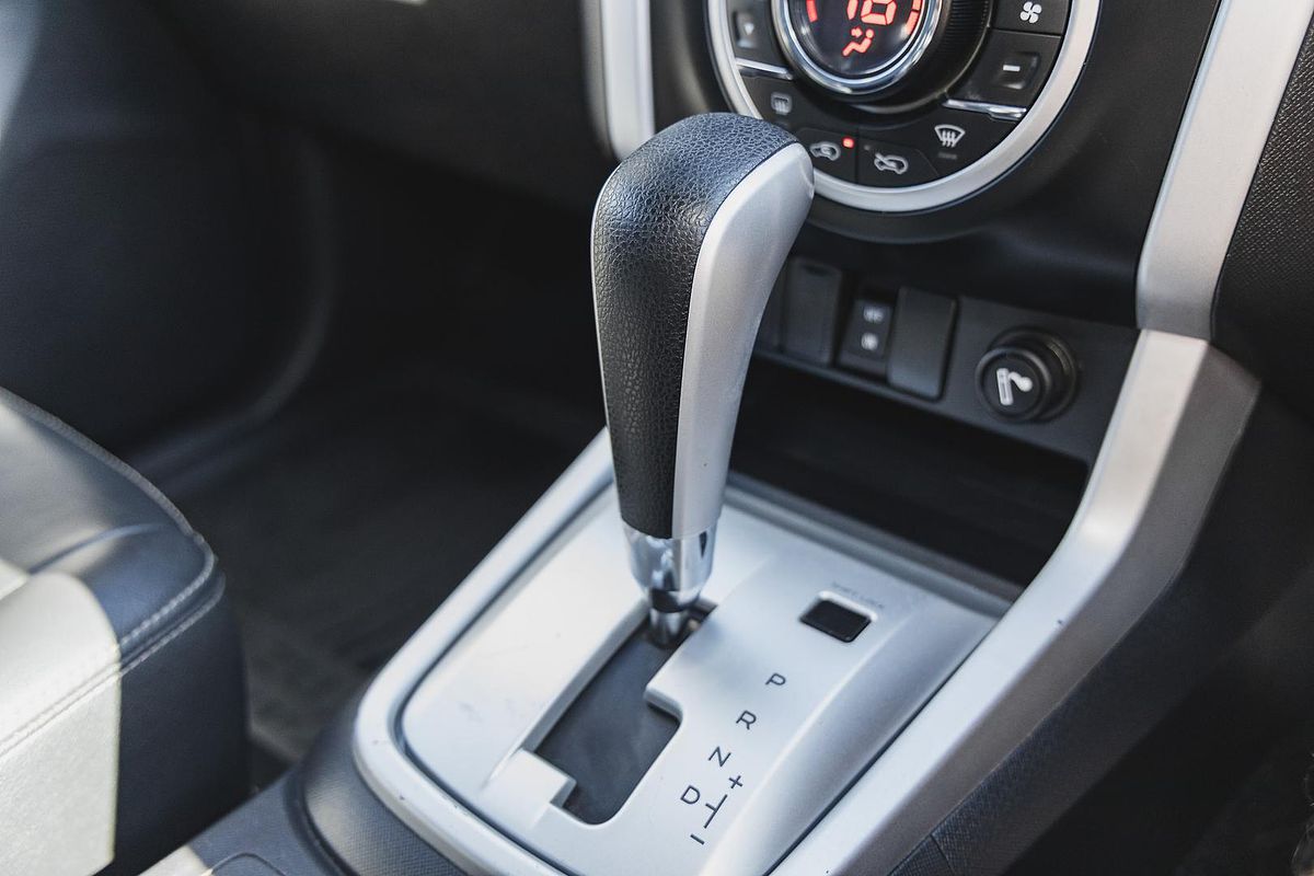 2016 Isuzu MU-X LS-T