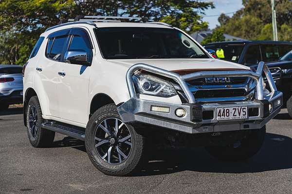 2020 Isuzu MU-X LS-T