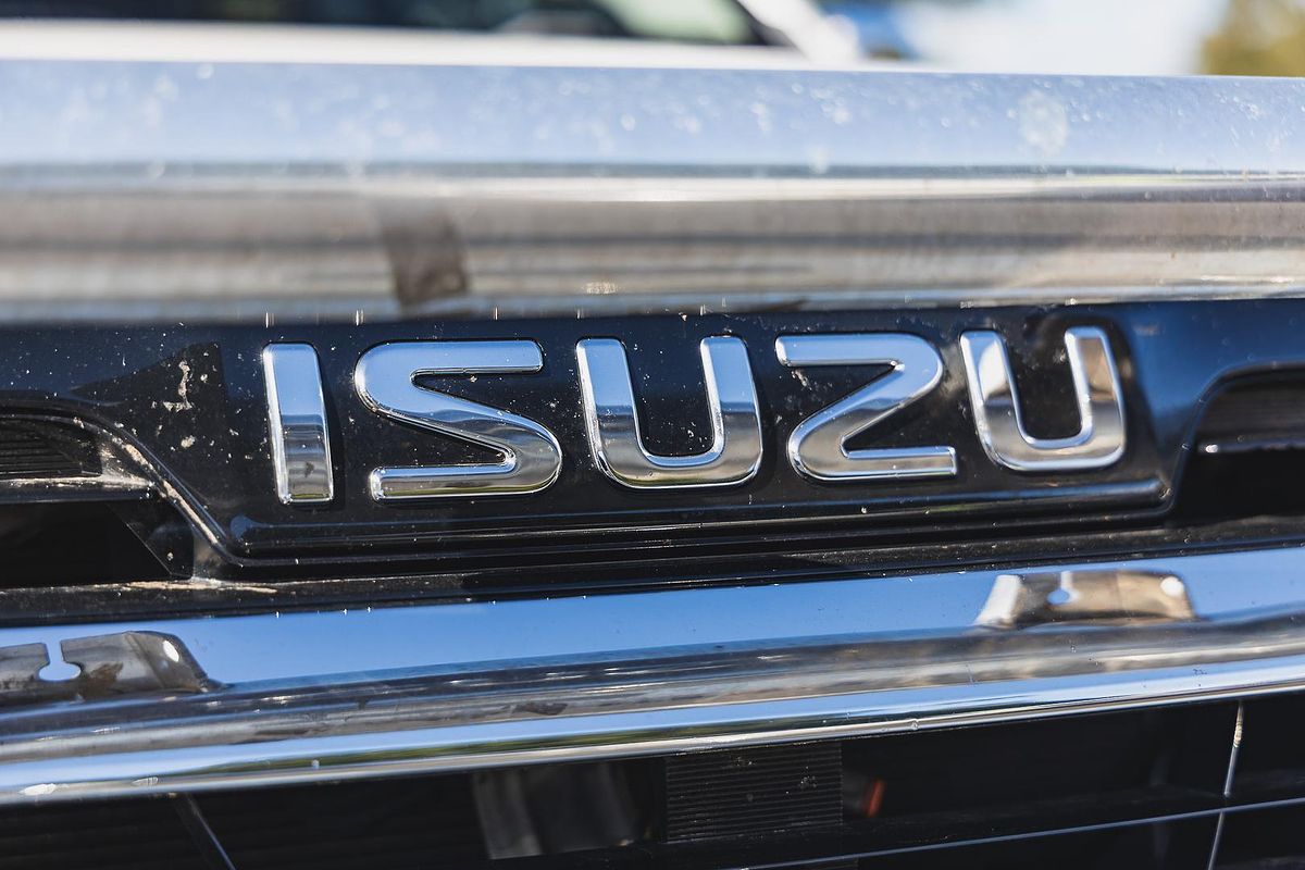 2020 Isuzu MU-X LS-T