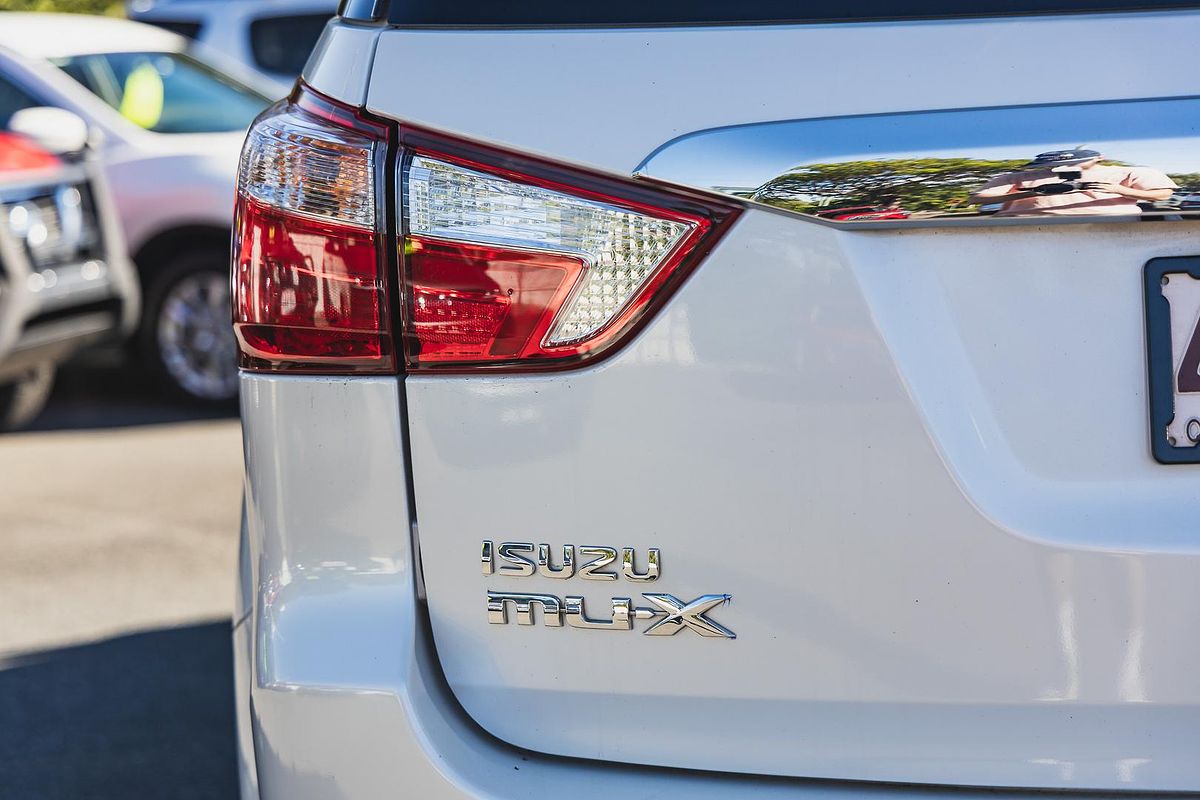 2020 Isuzu MU-X LS-T