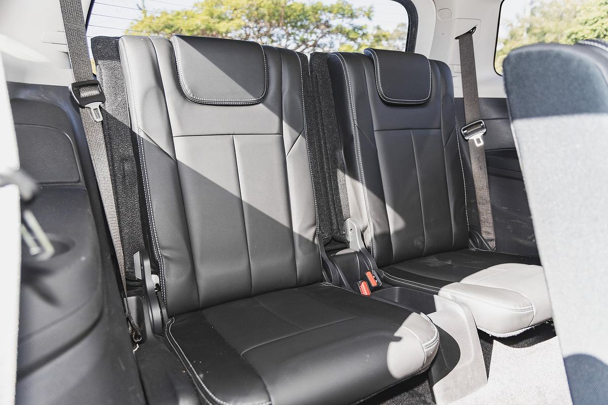 2020 Isuzu MU-X LS-T