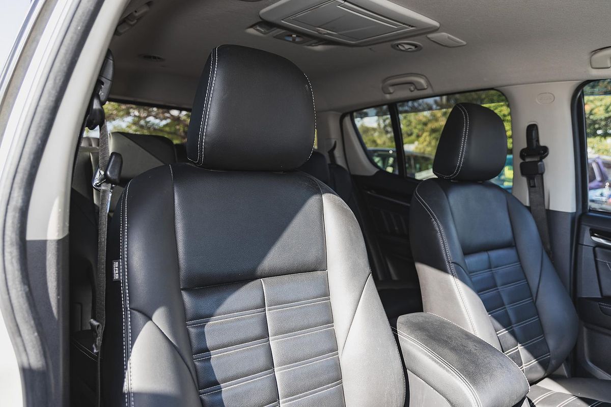 2020 Isuzu MU-X LS-T