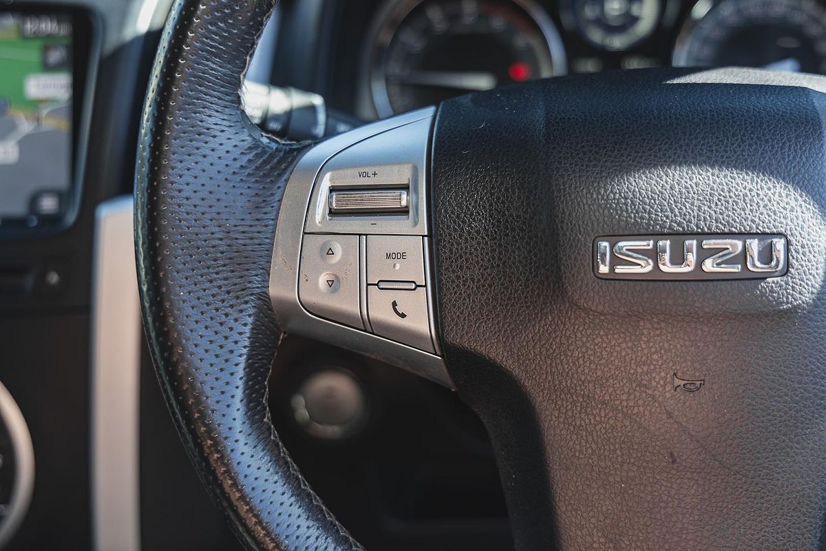 2020 Isuzu MU-X LS-T