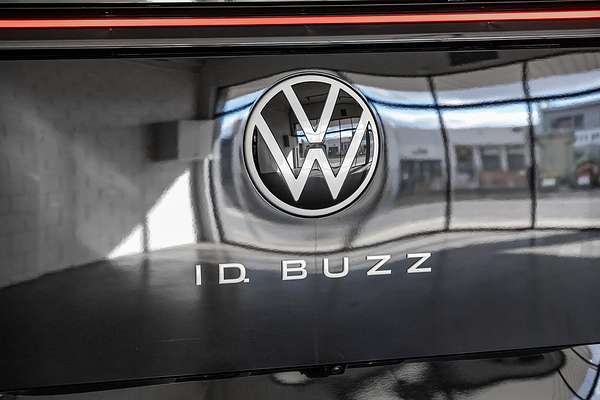 2025 Volkswagen ID. Buzz Pro BEV560 EB SWB