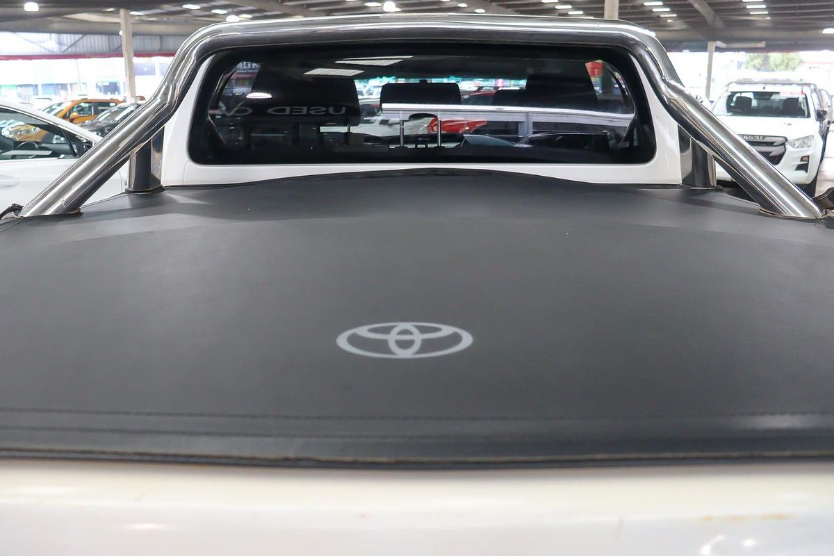2017 Toyota Hilux SR5 GUN126R 4X4