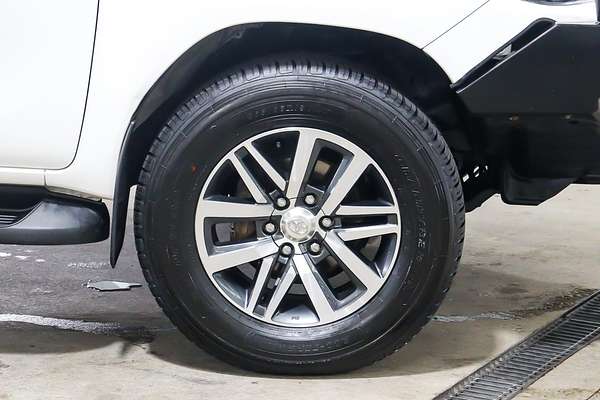 2017 Toyota Hilux SR5 GUN126R 4X4