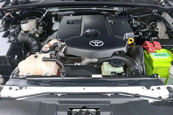 2017 Toyota Hilux SR5 GUN126R 4X4