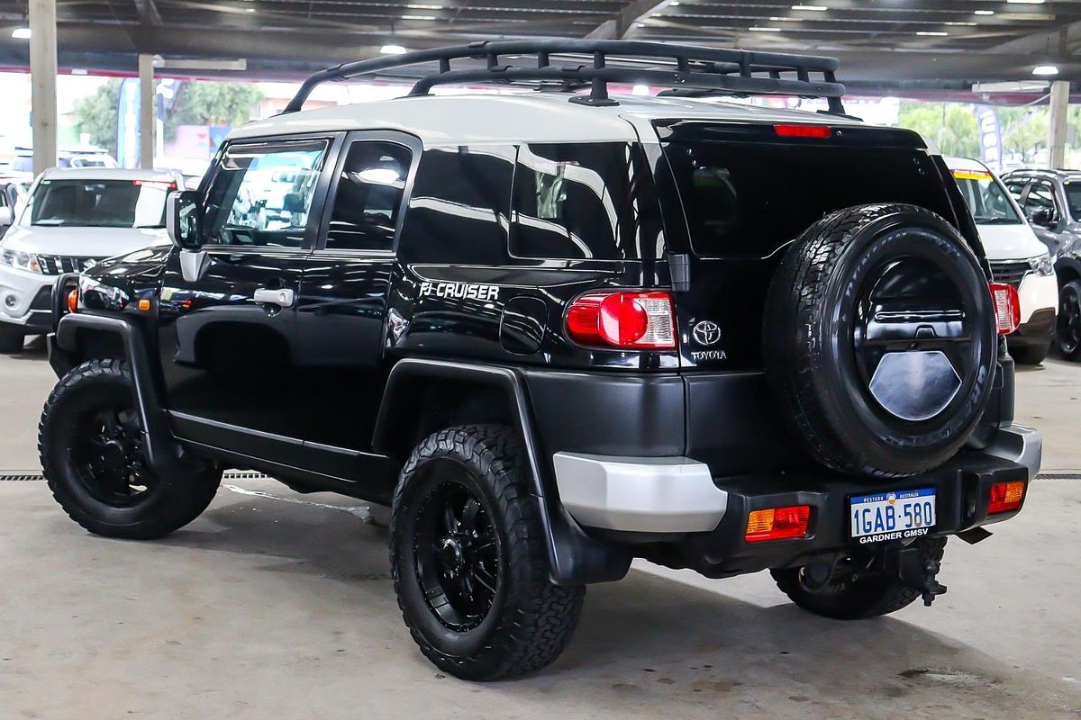 2013 Toyota FJ Cruiser GSJ15R