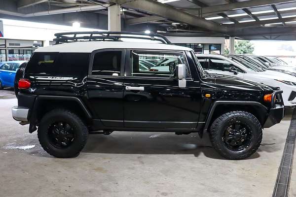 2013 Toyota FJ Cruiser GSJ15R