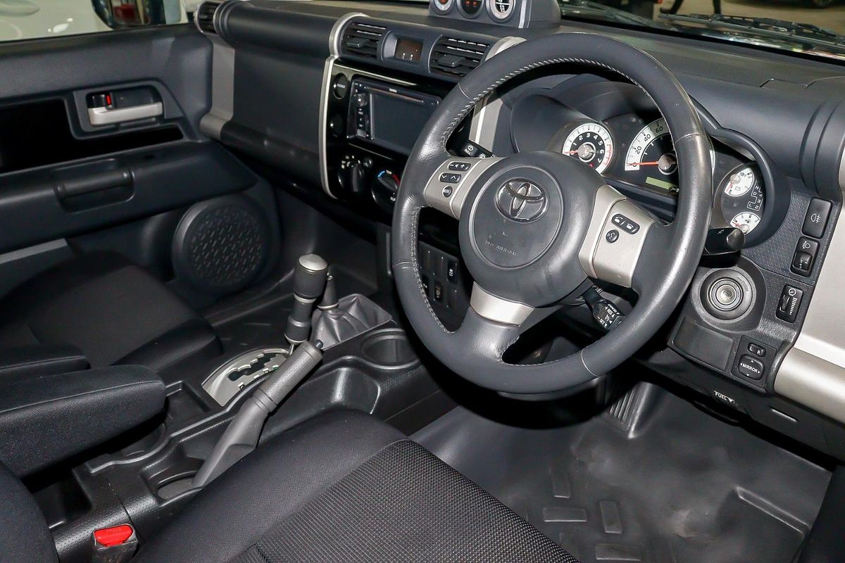2013 Toyota FJ Cruiser GSJ15R