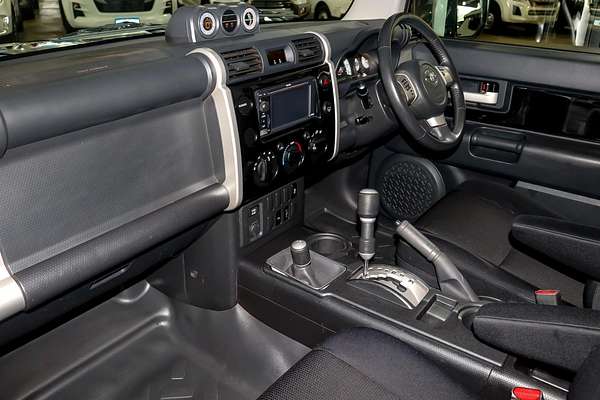 2013 Toyota FJ Cruiser GSJ15R