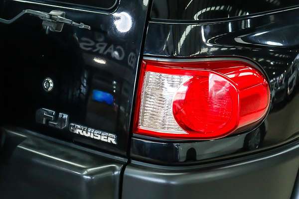 2013 Toyota FJ Cruiser GSJ15R