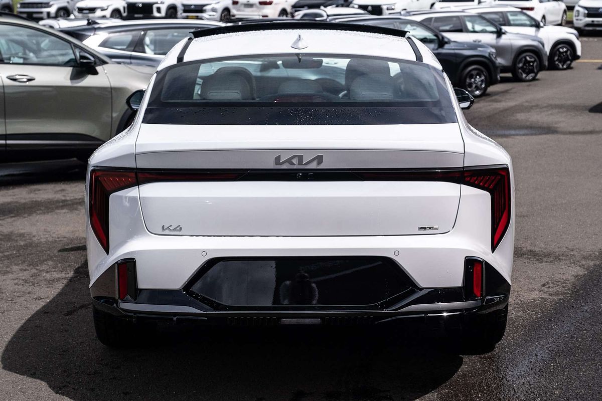 2025 Kia K4 GT-Line CL4m