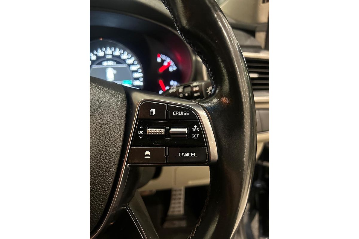 2019 Kia Sorento SLi UM