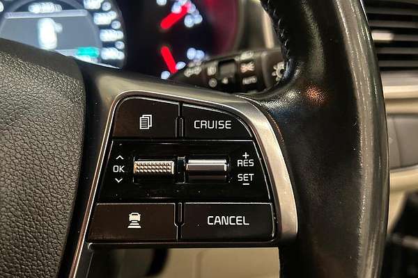 2019 Kia Sorento SLi UM