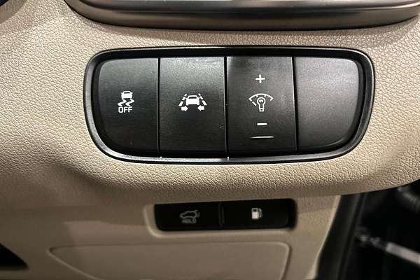 2019 Kia Sorento SLi UM