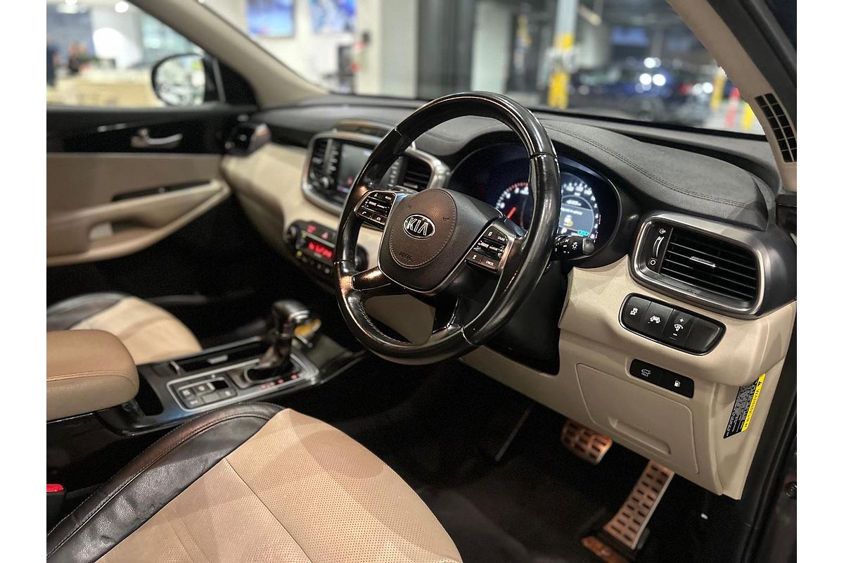 2019 Kia Sorento SLi UM