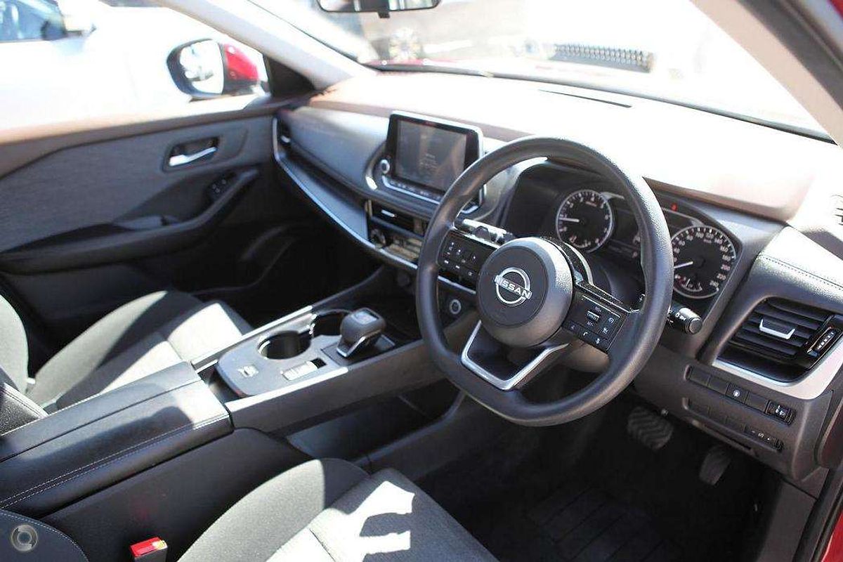 2024 Nissan X-TRAIL ST T33
