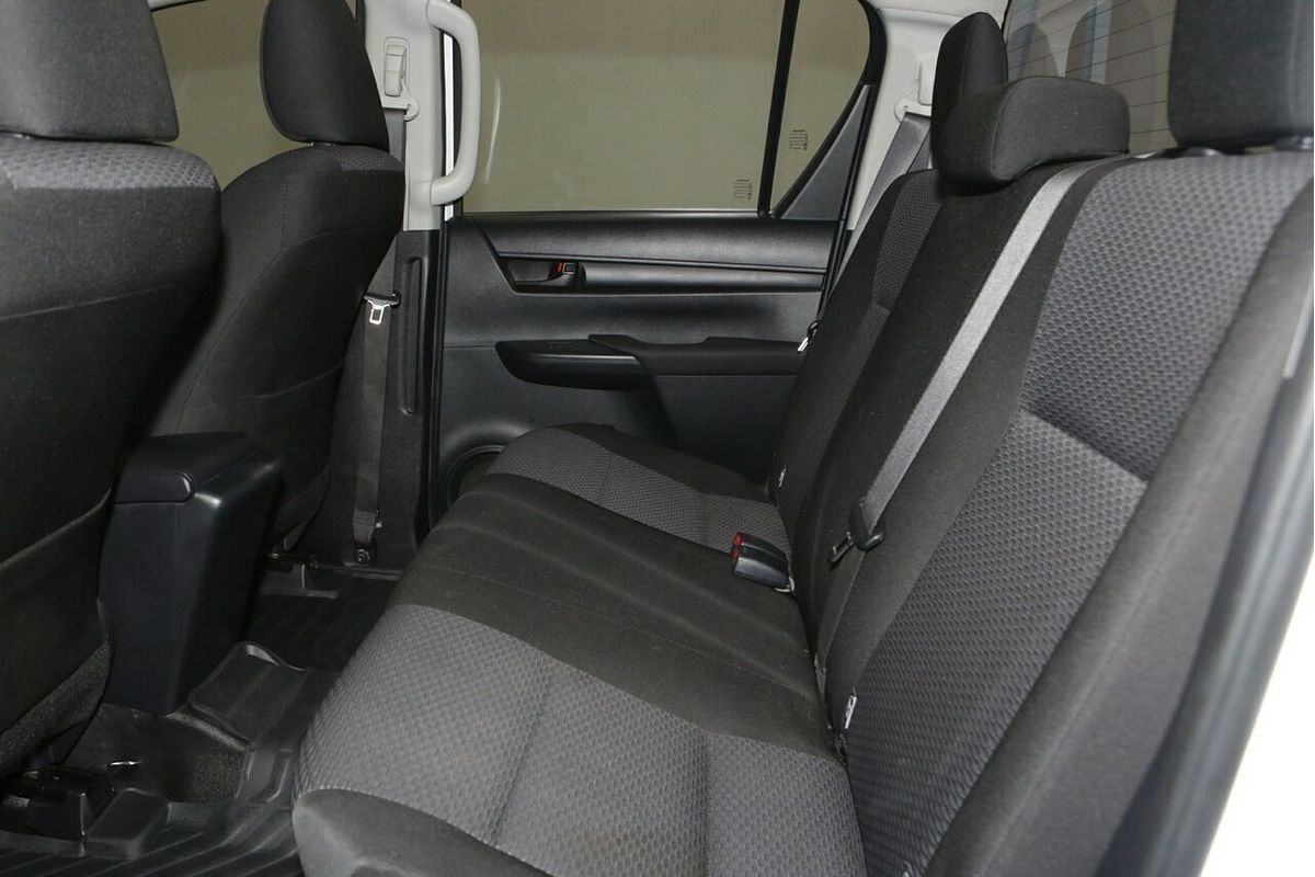 2022 Toyota Hilux Workmate GUN125R 4X4