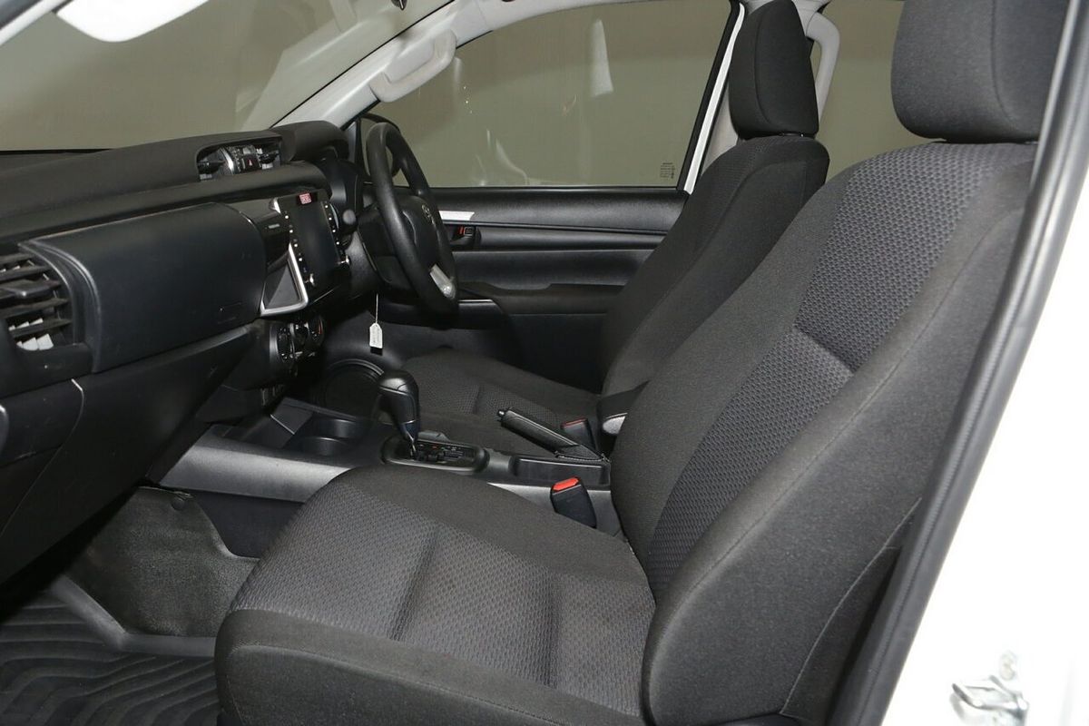 2022 Toyota Hilux Workmate GUN125R 4X4