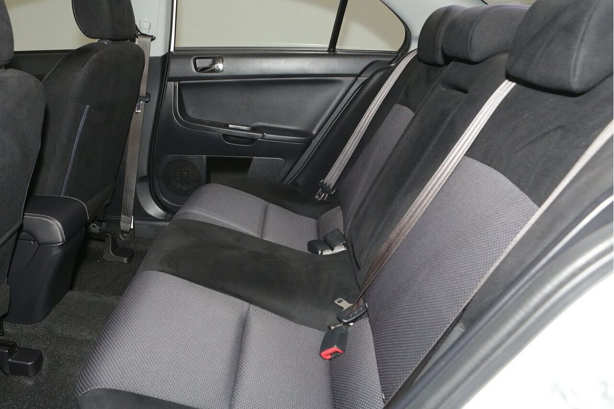 2017 Mitsubishi Lancer ES Sport CF
