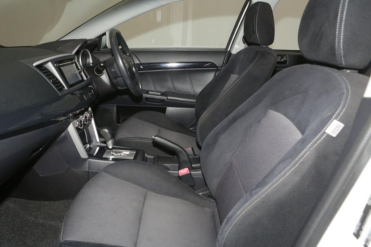 2017 Mitsubishi Lancer ES Sport CF