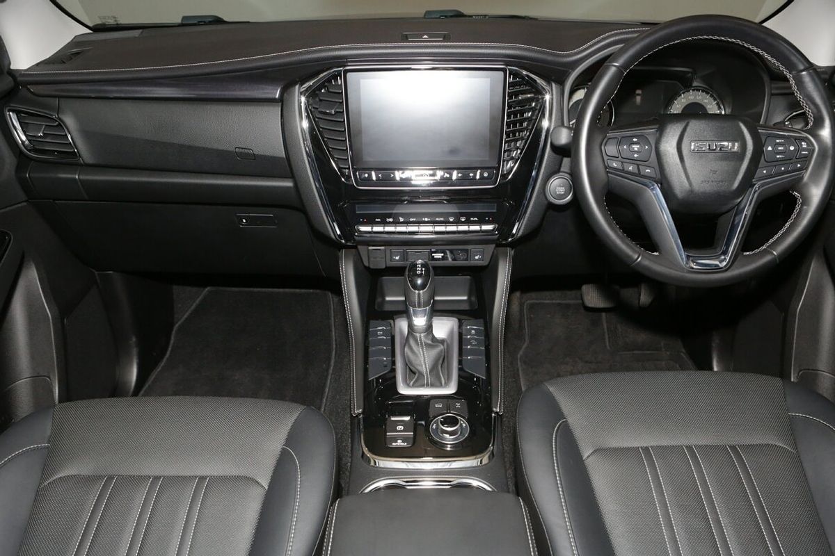 2024 Isuzu MU-X LS-T