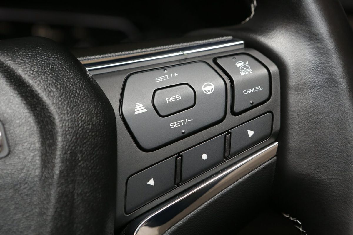 2024 Isuzu MU-X LS-T
