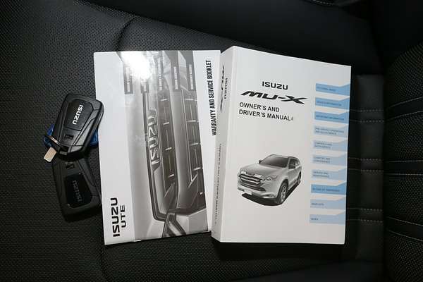2024 Isuzu MU-X LS-T