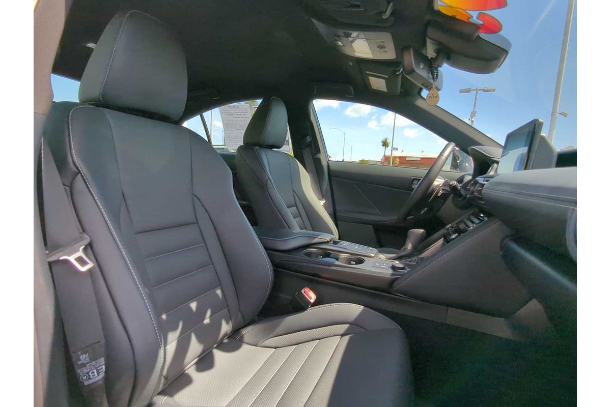 2024 Lexus IS F SPORT