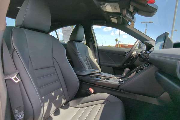 2024 Lexus IS F SPORT