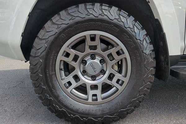 2022 Toyota 4Runner SR5 Premium