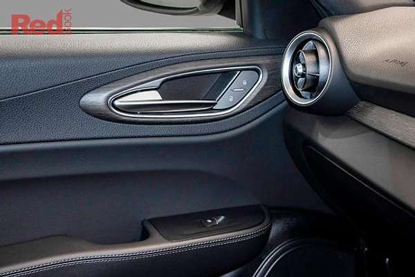 2023 Alfa Romeo Giulia Ti Series 4