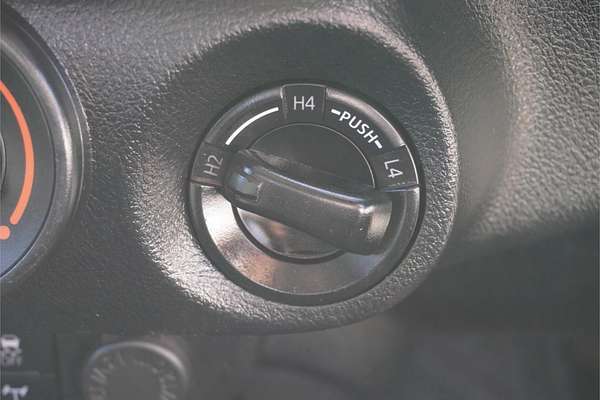 2020 Toyota Hilux SR GUN126R 4X4