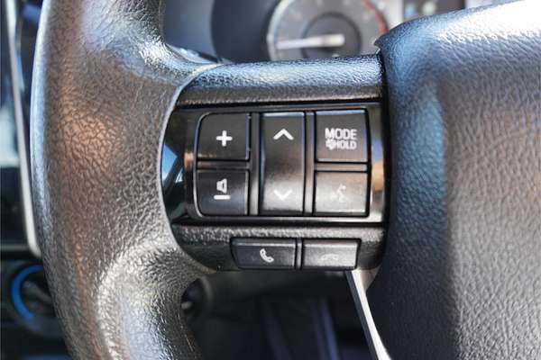 2020 Toyota Hilux SR GUN126R 4X4