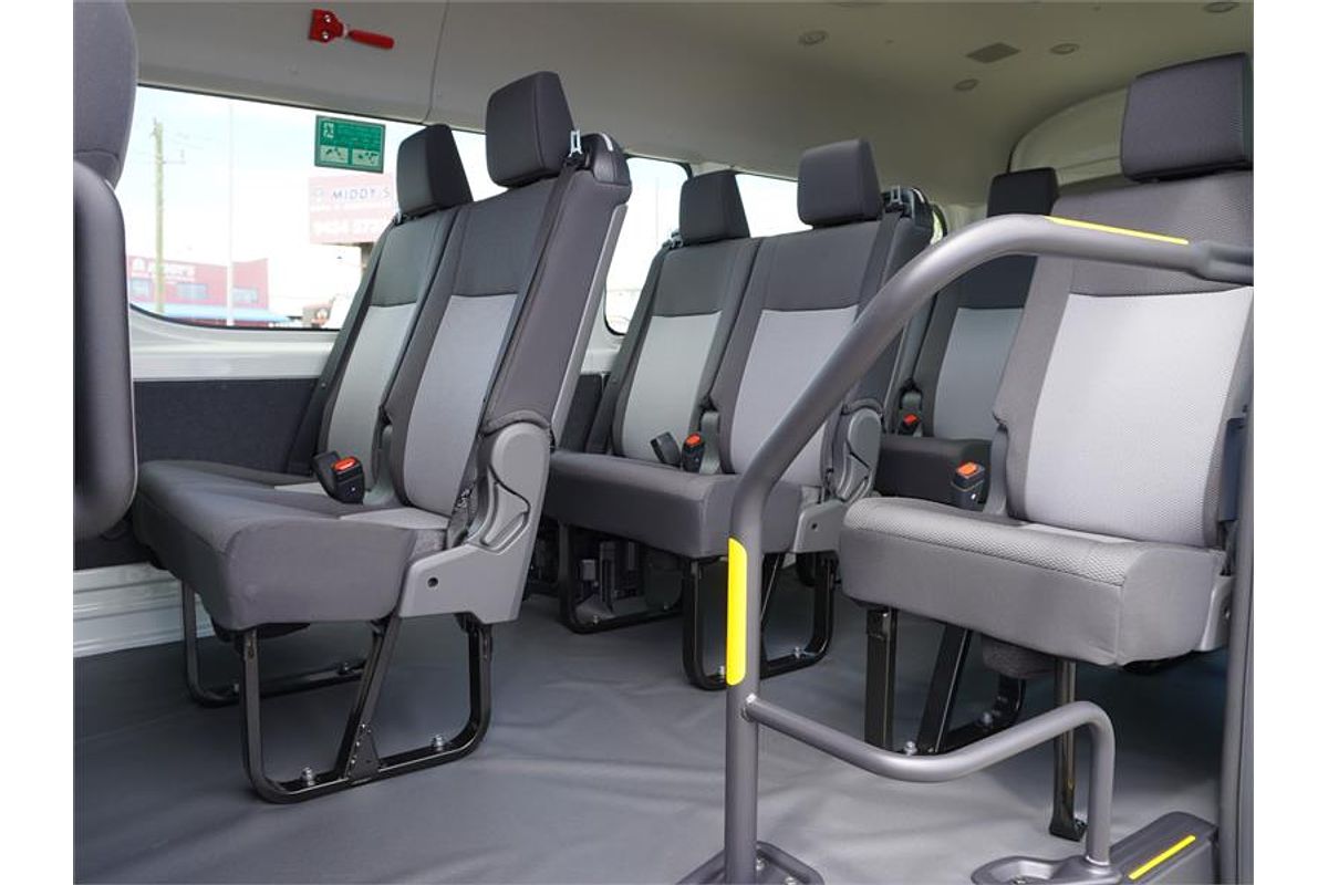 2025 Toyota Hiace Commuter GDH322R