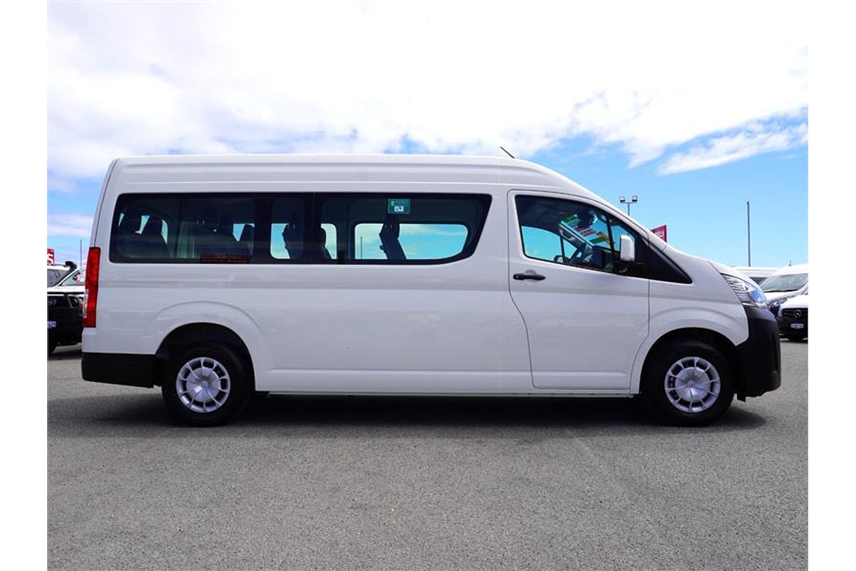 2025 Toyota Hiace Commuter GDH322R
