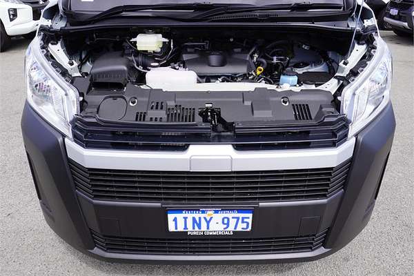 2025 Toyota Hiace Commuter GDH322R