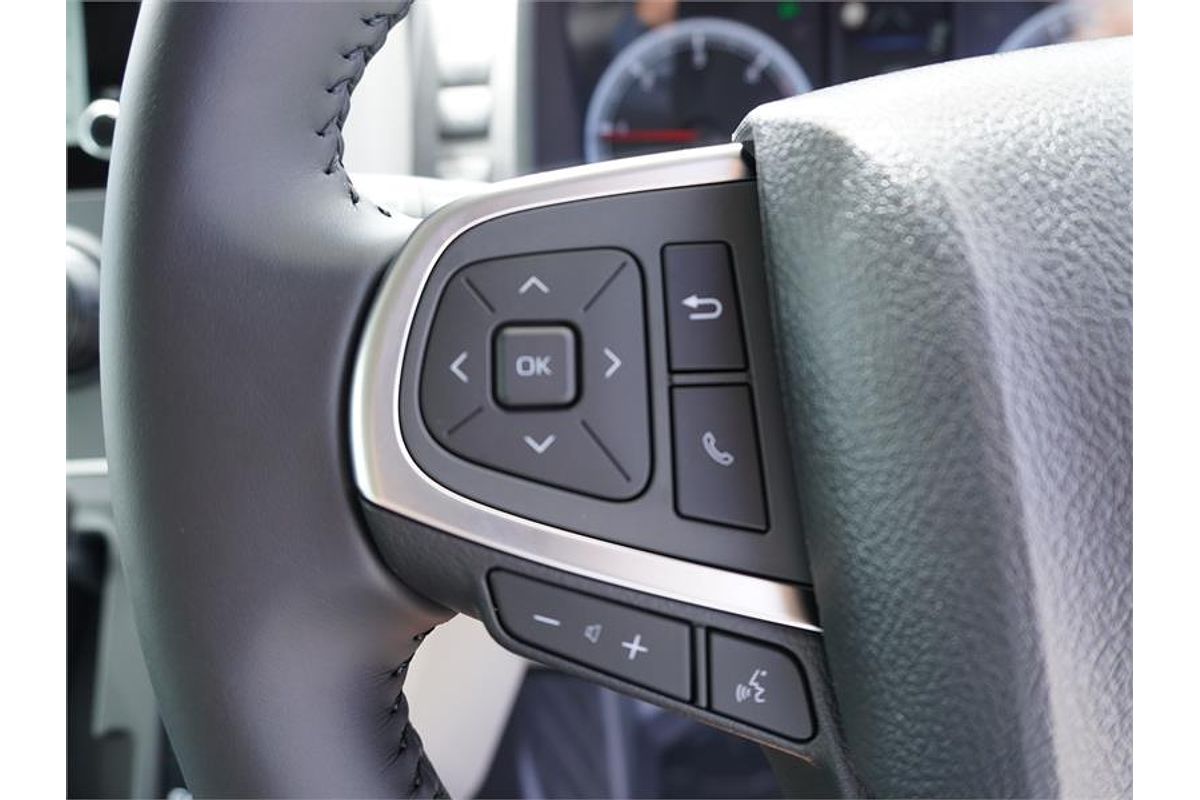 2025 Toyota Hiace Commuter GDH322R