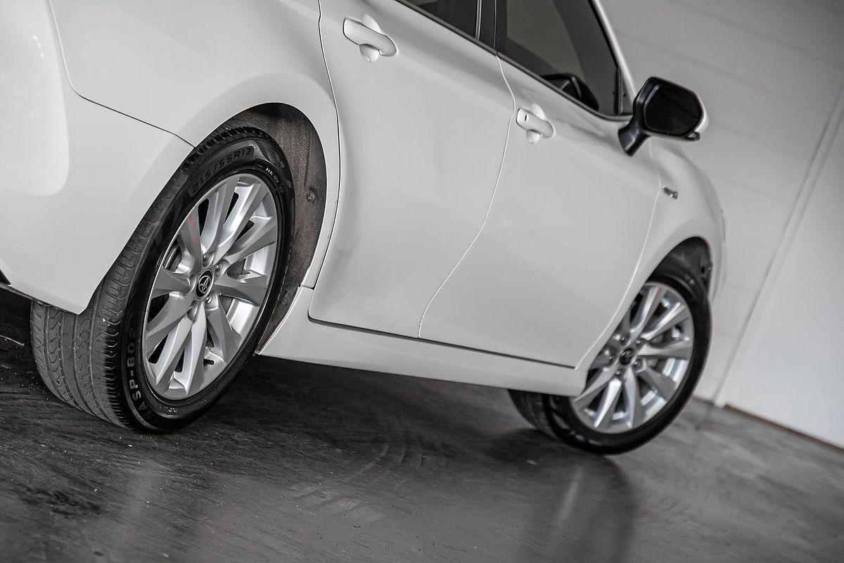 2019 Toyota Camry Ascent AXVH71R