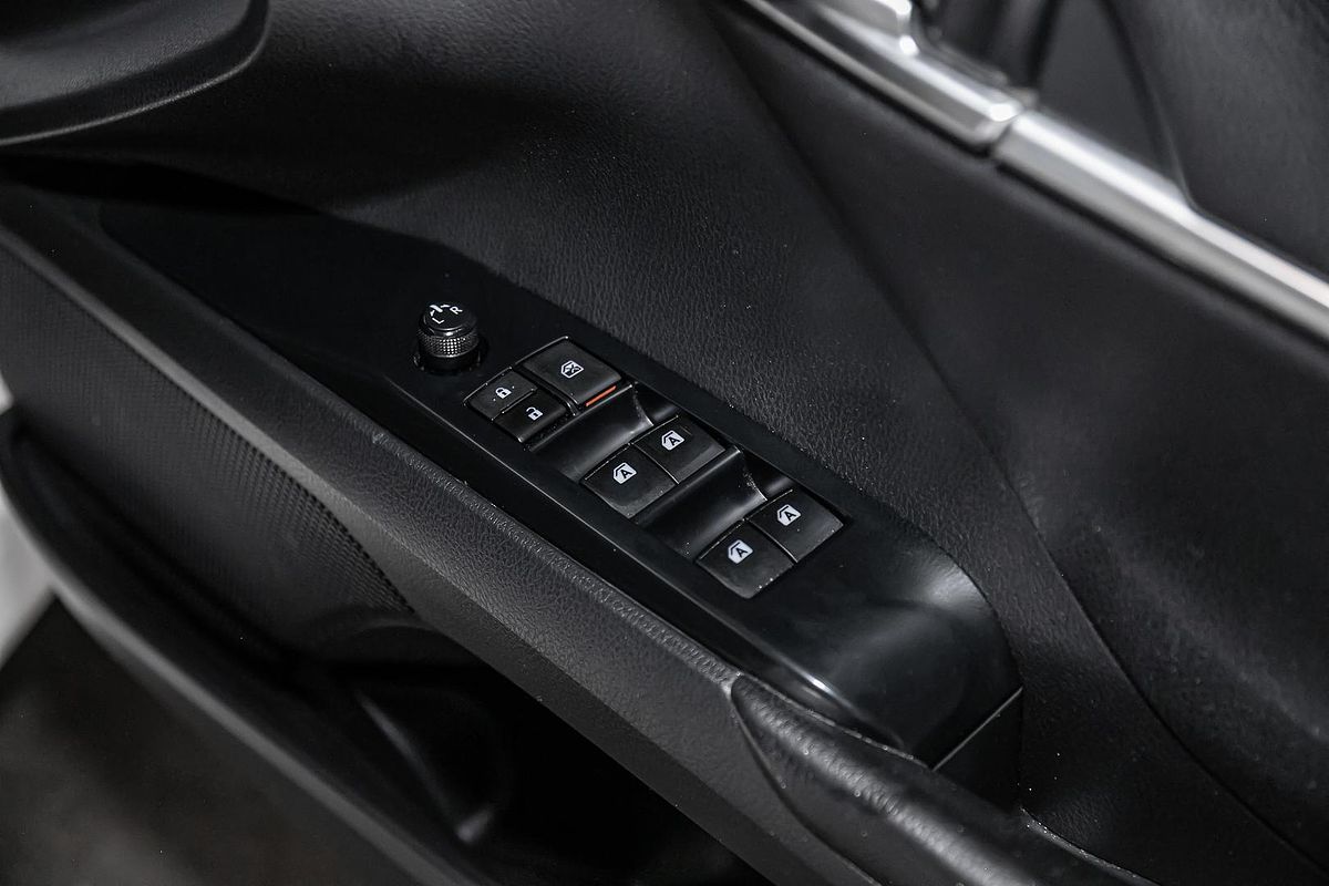 2019 Toyota Camry Ascent AXVH71R