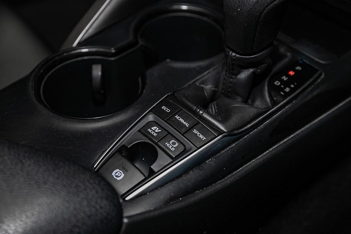 2019 Toyota Camry Ascent AXVH71R