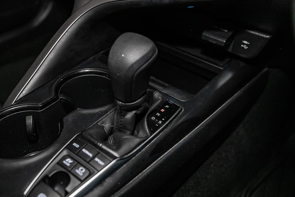 2019 Toyota Camry Ascent AXVH71R
