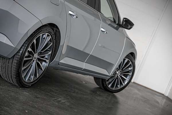 2018 SKODA Superb 162TSI NP