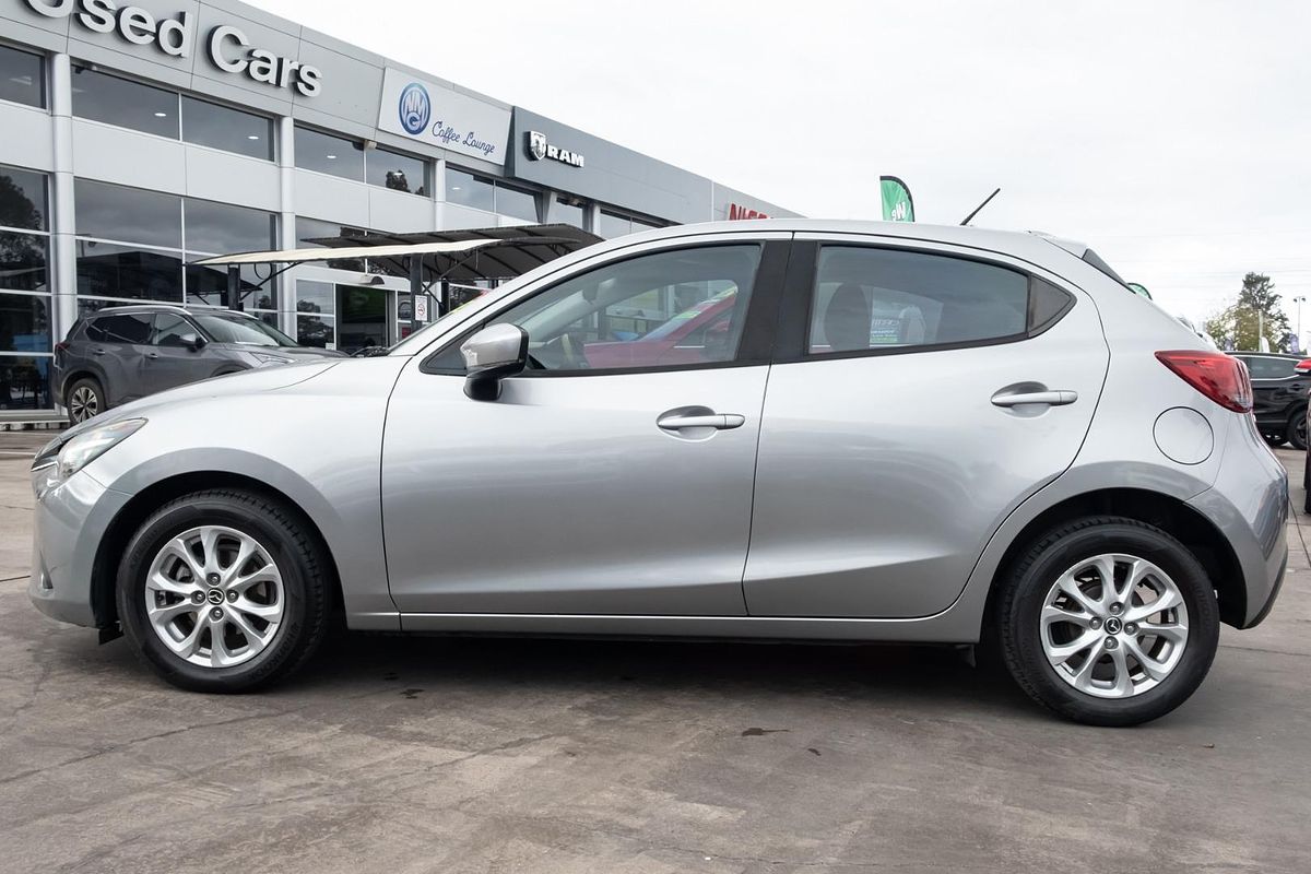 2017 Mazda 2 Maxx DJ Series