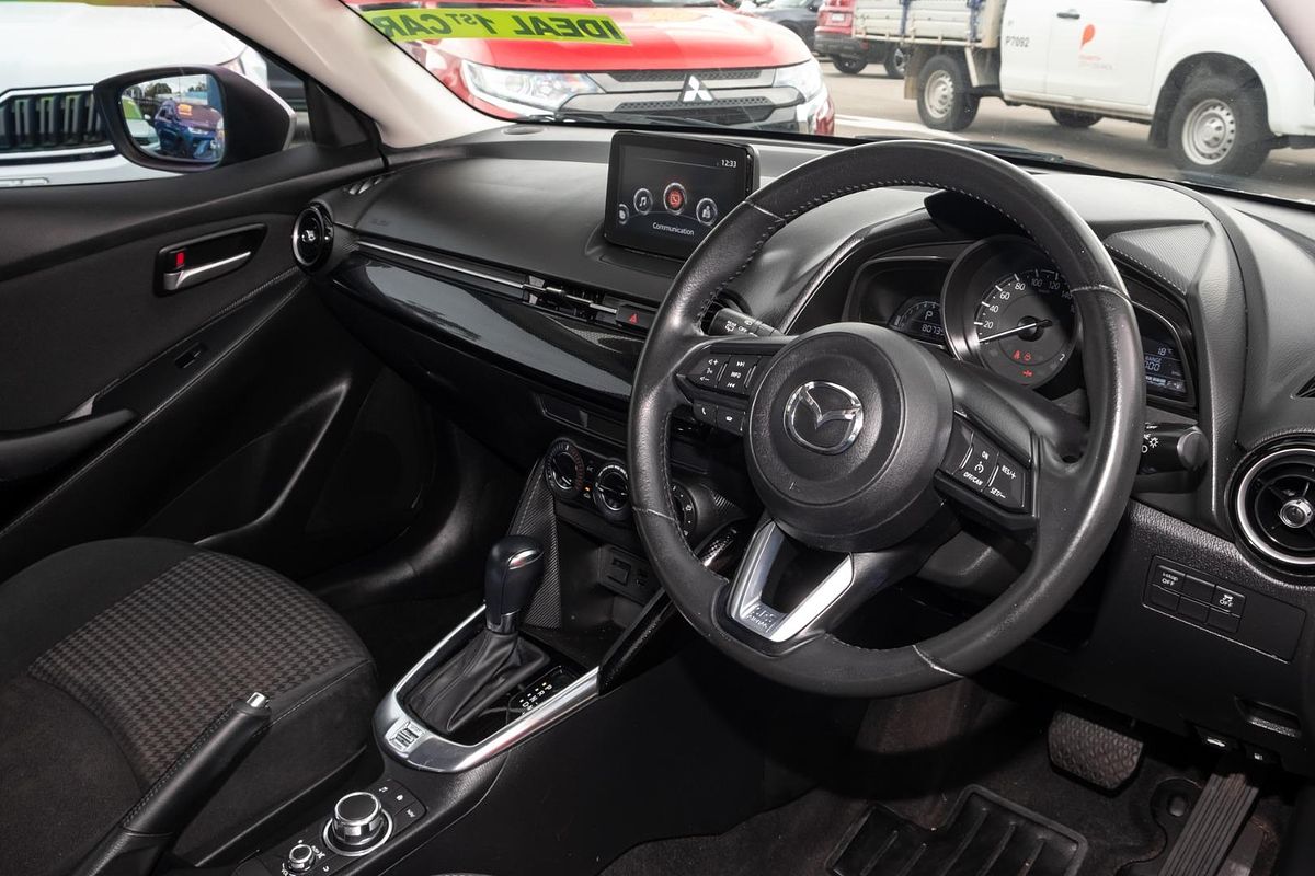 2017 Mazda 2 Maxx DJ Series