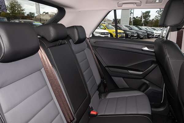 2025 Volkswagen T-Roc 110TSI Style D11